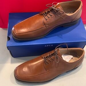 Apt. 9 Kirk lace up Oxford shoes size 12 wide.